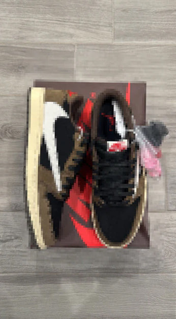 (Trav)